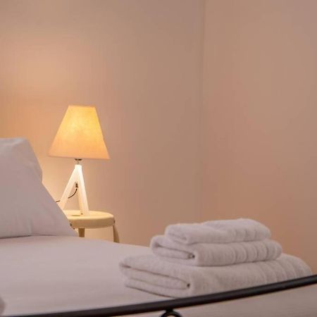 Seaview Stylish Flat In Andros - Walk To Beach Buitenkant foto